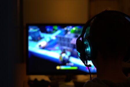 En attendant le rebond, Ubisoft dans le rouge