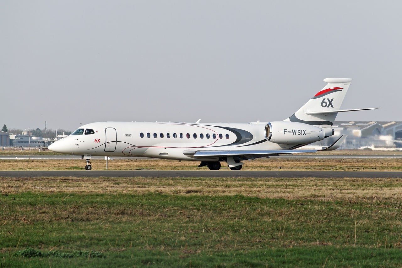 Dassault : les Falcon ont du mal à trouver preneur