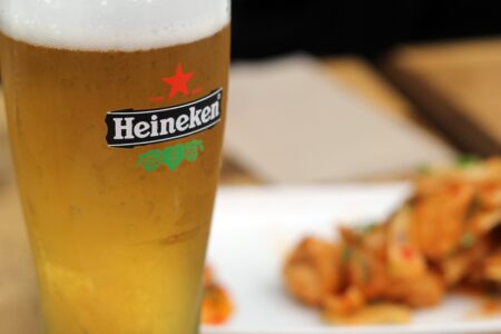Les bières d'Heineken n'ont eu un goût amer au premier semestre