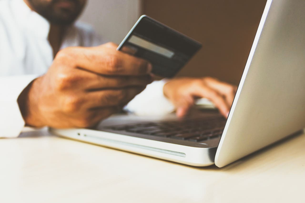Fnac Darty renonce à l'acquisition de CDiscount