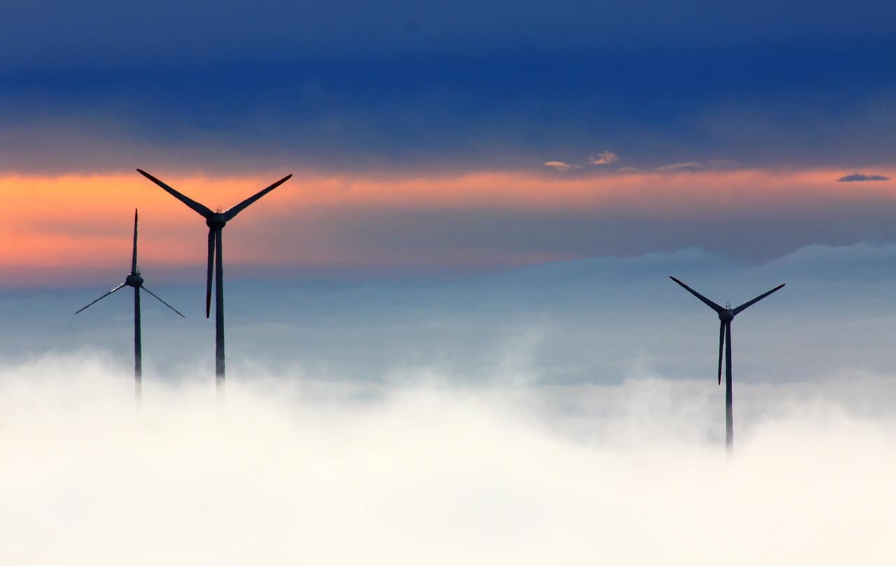 Loi sur la souveraineté énergétique : le retrait des objectifs climatique fait débat