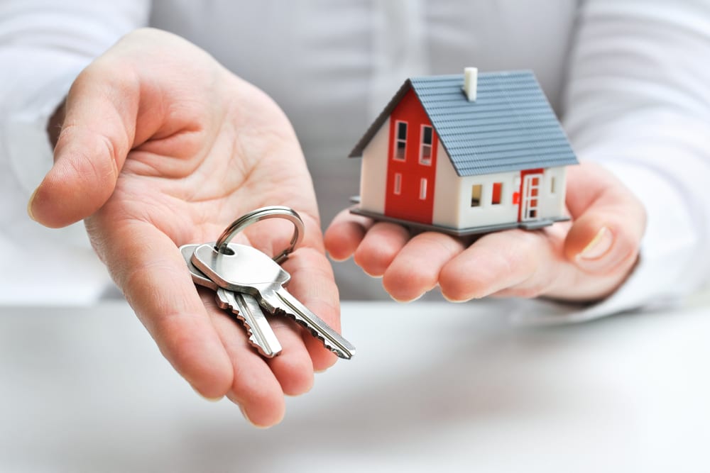 Assurance de crédit immobilier : 3 emprunteurs sur 10 osent faire des infidélités à leur banque