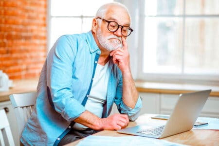 espérance de vie modestes aisés hommes