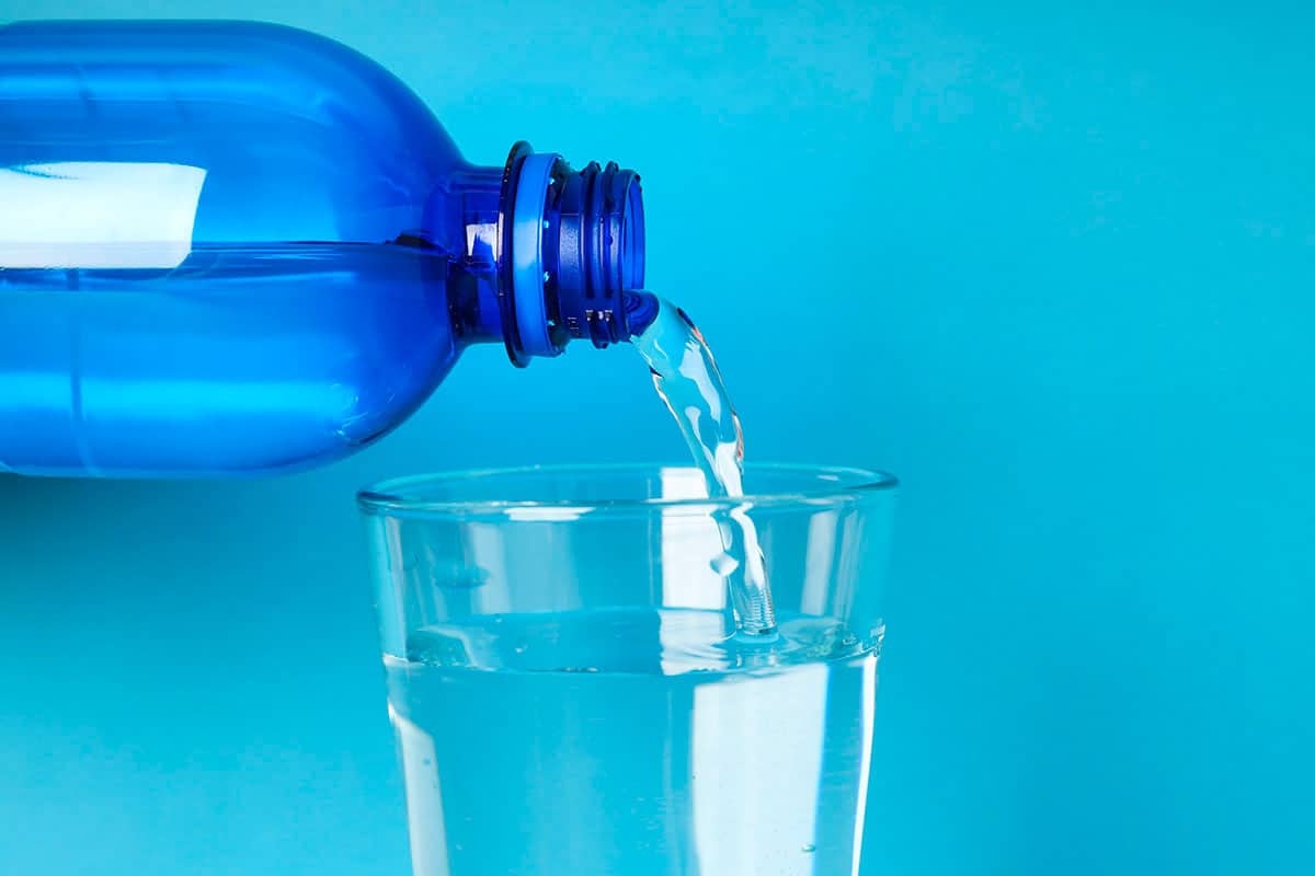 60 Millions De Consommateurs Devoile Les 4 Bouteilles Deau Les Plus Sures