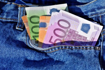 Money 3115984 1280