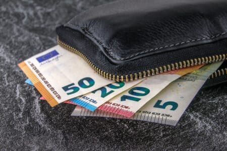 Money 3918183 1280