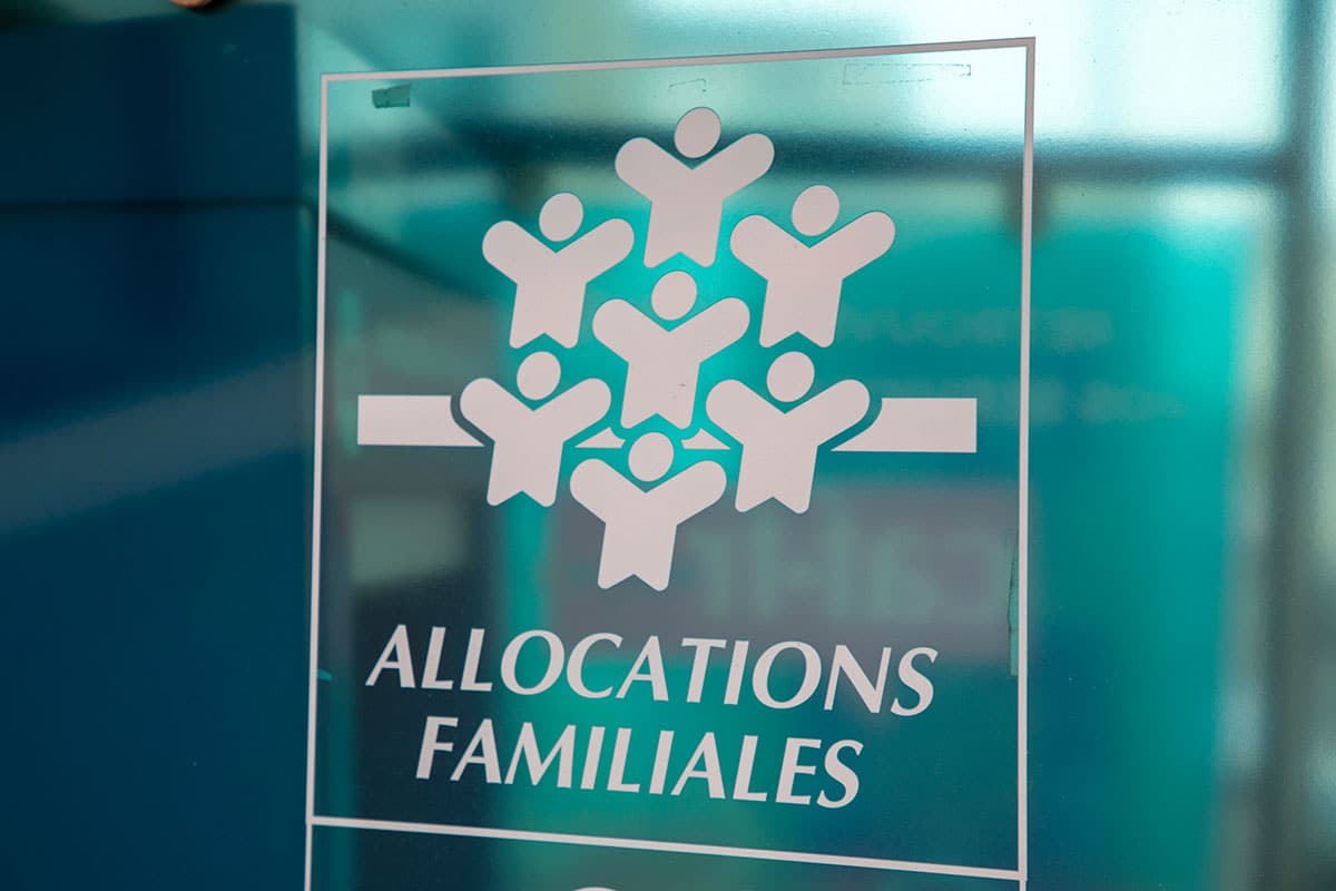 Le débat sur la suppression des allocations familiales pour les parents de mineurs délinquants