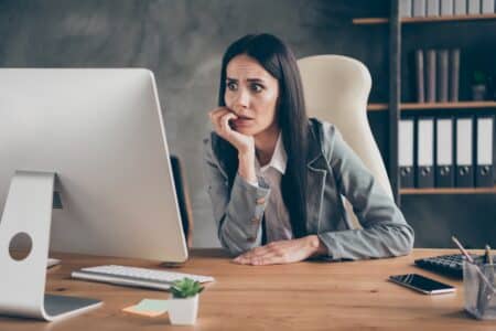 Shocked,frustrated,girl,agent,work,remote,look,screen,computer,pc