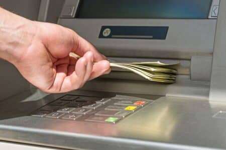 Vers une nouvelle ère bancaire : la fin des DAB traditionnels en France