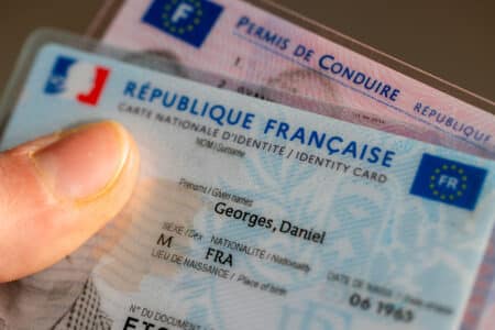 Renouvellement gratuit de la carte d'identité en France : un pas vers l'identité numérique