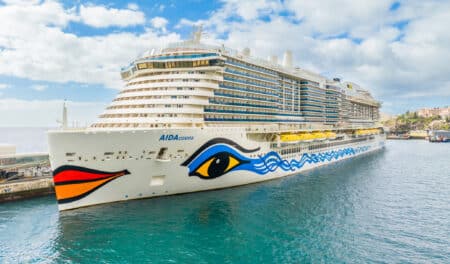 Histoire incroyable : il fête sa 1000 ème croisière