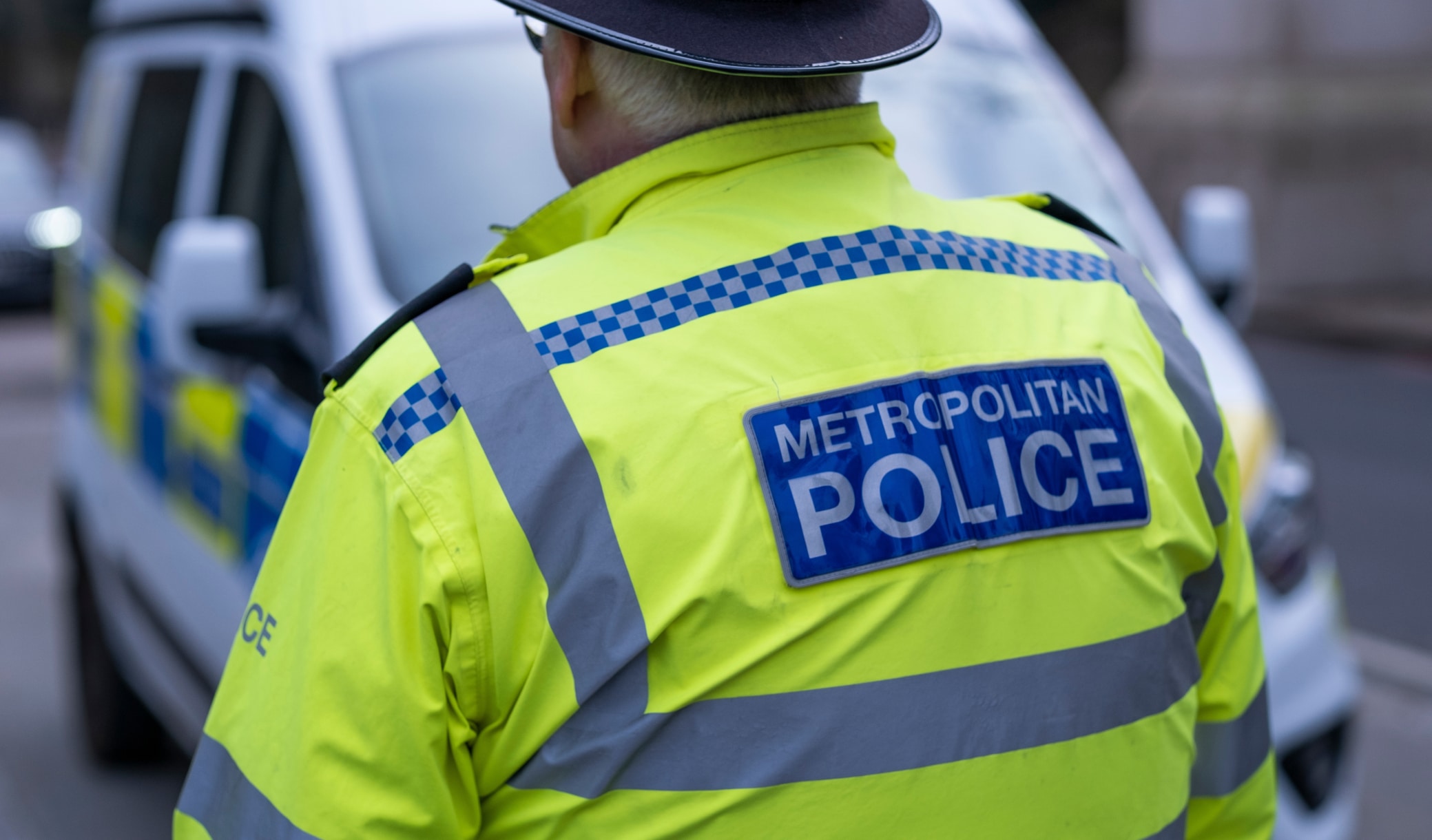 Ce policier anglais licencié pour avoir simulé plus de 100 heures de télétravail en maintenant la touche " Z " de son clavier