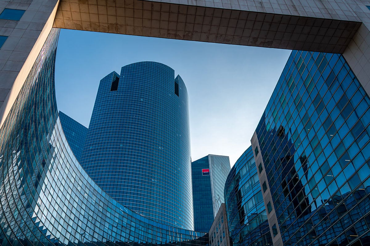 Shutterstock 2592443585