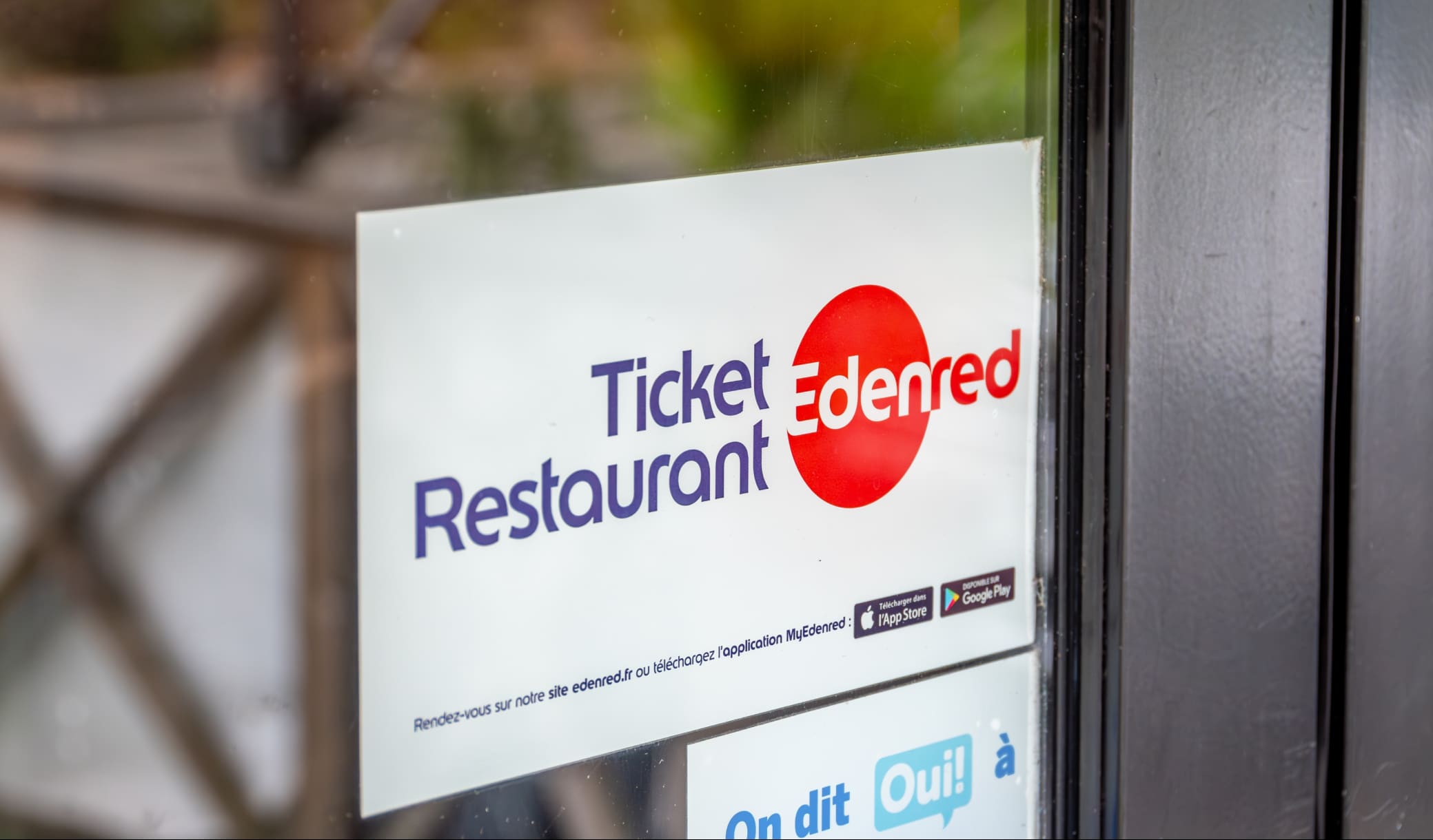 Titres-restaurant papier : vous pouvez encore les utiliser dans ces commerces (seulement)