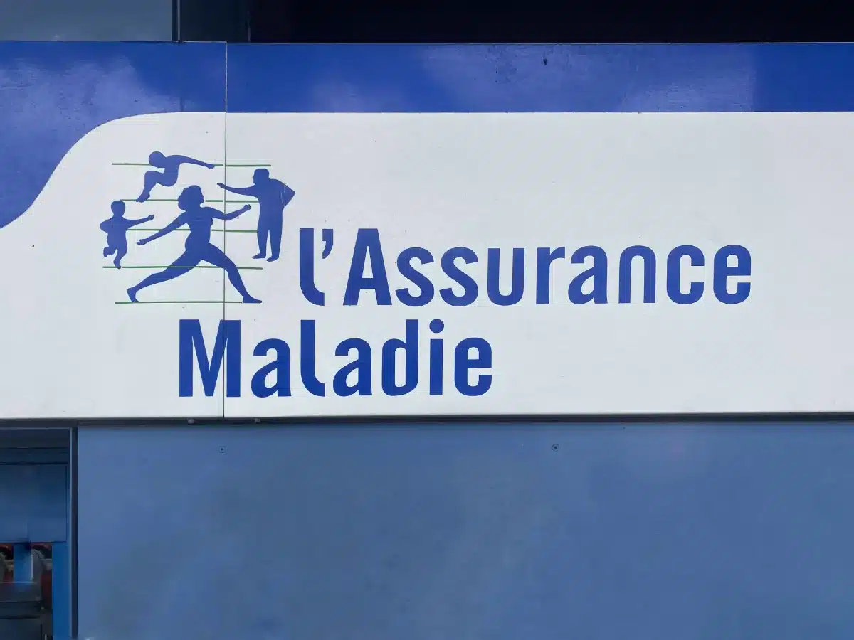 Ils se font passer pour l’Assurance Maladie : l’arnaque imparable qui piège déjà des Français