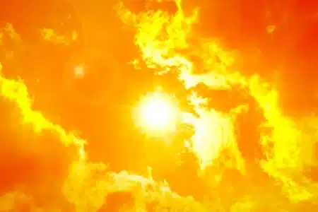 Un ouragan au large menace de relancer la canicule en France