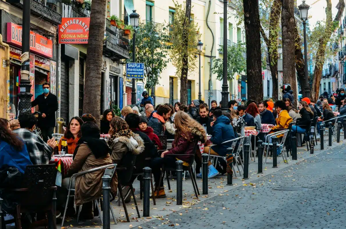 Paris : des voisins se cotisent à 600 000 € pour s’offrir leur maison de rêve