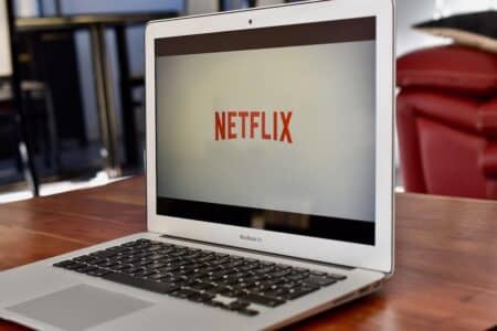 netflix-hausse-des-prix-enquete-pologne