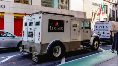 Que deviennent vraiment les fourgons blindés après leur carrière de transport de fonds ?