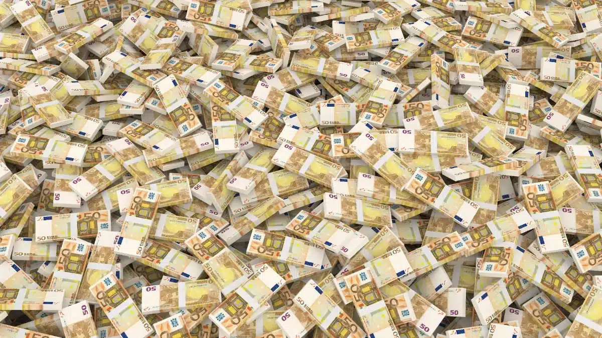 Avoir trop de cash chez soi pourrait vous coûter cher : voici la limite à ne pas dépasser