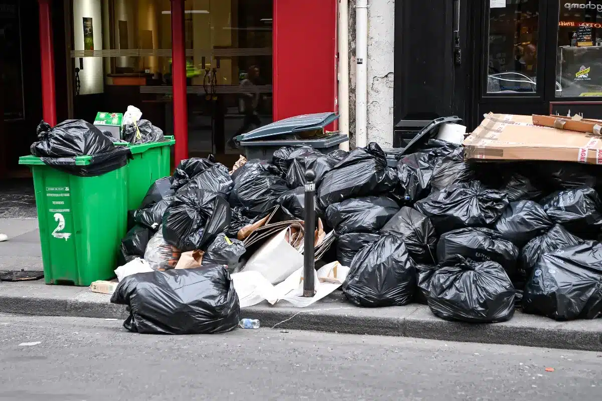 Budget 2026 : pourquoi la taxe sur les ordures va (encore) augmenter