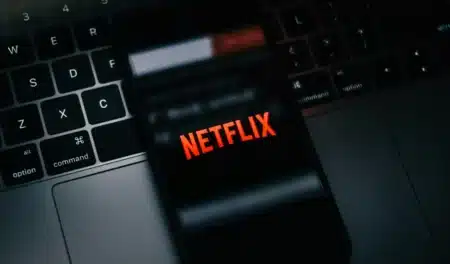 Ils veulent vous faire payer deux fois : ce projet de taxe qui menace Netflix et Spotify