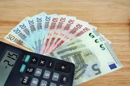 «On est en plein délire» : la nouvelle taxe qui met le feu aux banques