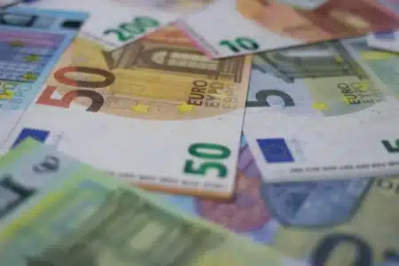 Livret A, LEP, PEL… Les taux 2026 viennent d’être révélés : beaucoup vont tomber de haut