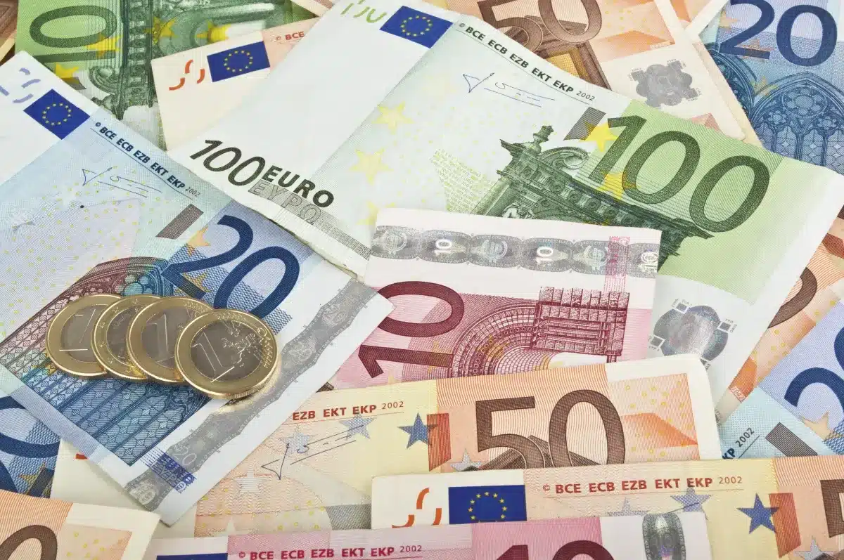 Épargne : cette nouvelle taxe qui fait fuir les investisseurs… sauf les retraités