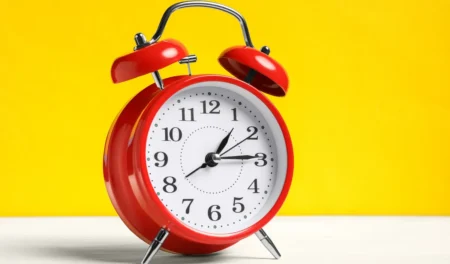 Cette nuit-là, vous dormirez moins : la vraie date du passage à l’heure d’été