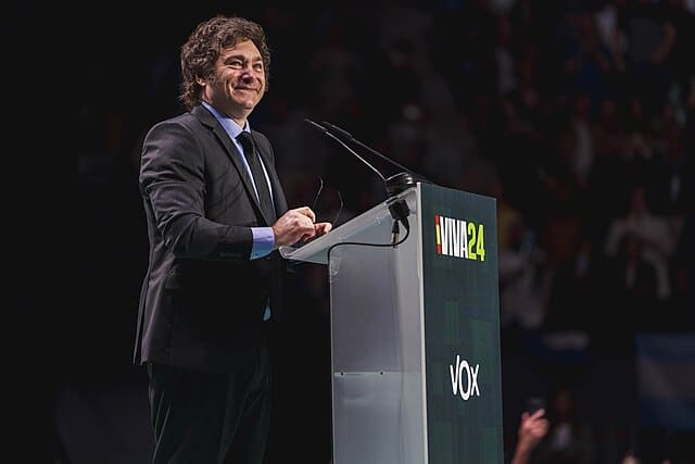 Javier Milei Viva 24