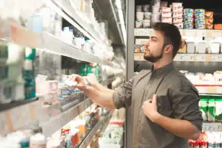 Carrefour condamné : ce temps “invisible” avant de pointer doit enfin être payé