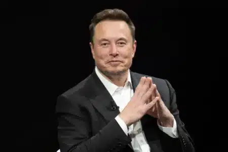 « Vous n’aurez peut-être plus besoin de travailler » : la vision radicale d’Elon Musk