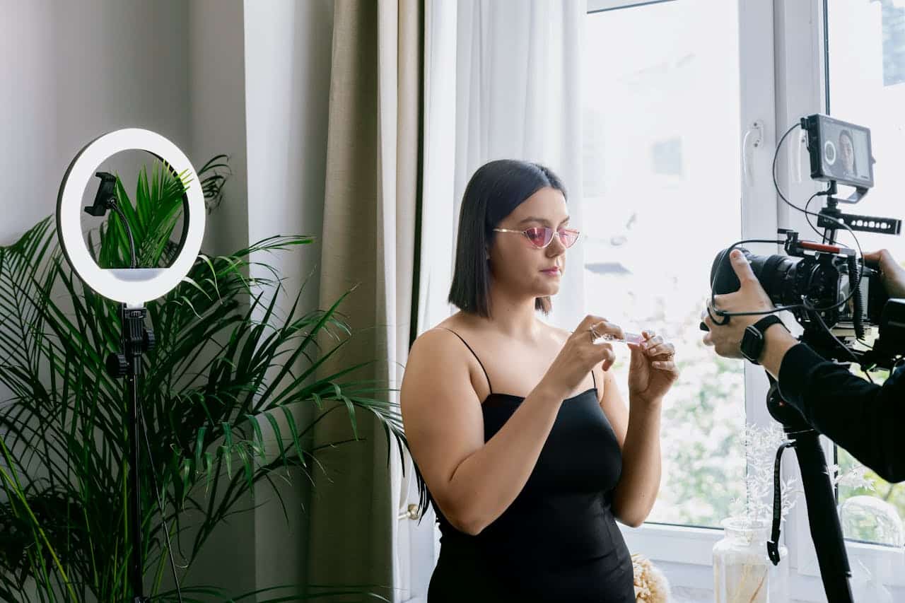 Influenceurs Ia Une Nouvelle Industrie Numerique Au Coeur De Leconomie Des Reseaux Sociaux