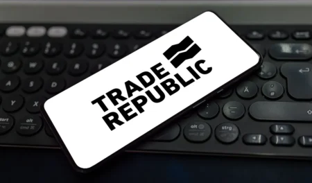 Virement automatique chaque mois : l’astuce cachée du compte Trade Republic