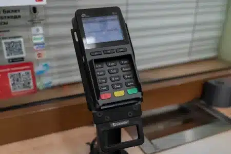 Pourquoi votre banquier ne vous a jamais expliqué la vraie différence entre Carte Bleue et Visa