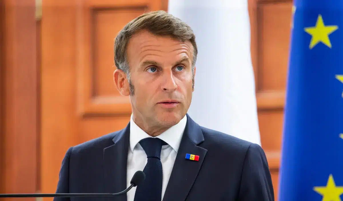 Emmanuel Macron assure qu'il ne fera plus de politique après l'Élysée : une promesse qui divise l'opinion