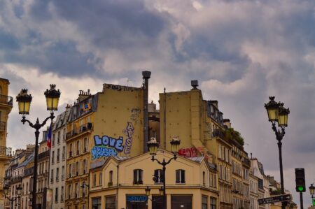 Logement à Paris : la taxe sur les logements vacants va doubler pour libérer 20 000 appartements