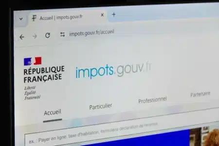 Micro-entrepreneurs au versement libératoire : pourquoi les impôts exigent une déclaration de CA en 2026 alors que vous avez déjà tout payé