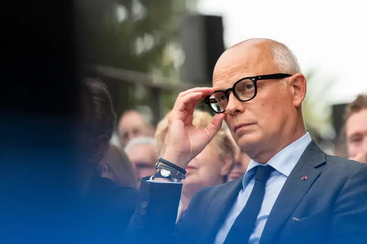 Ce sondage qui embarrasse la majorité : seul Édouard Philippe battrait le RN en 2027, les autres candidats s'effondrent tous au second tour