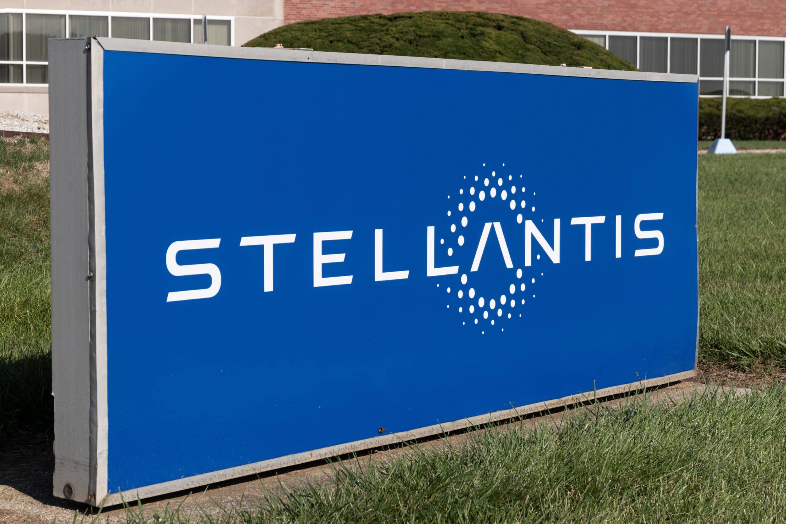 Kokomo, ,circa,september,2021:,stellantis,logo,at,the,transmission