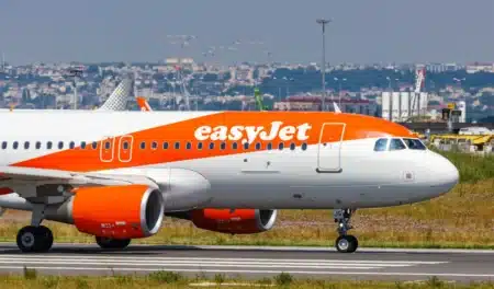 La justice a tranché : une compagnie aérienne ne peut pas refuser un passager avec un passeport périmé pour voyager en Europe