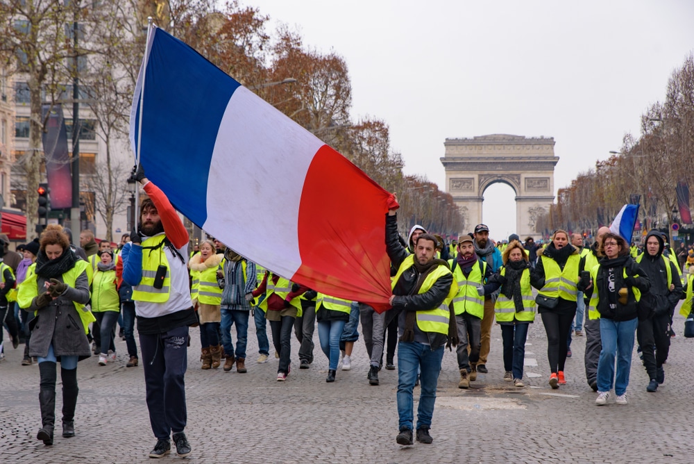 Selon un sondage de Yomoni : 75% des Français redoutent une nouvelle crise sociale
