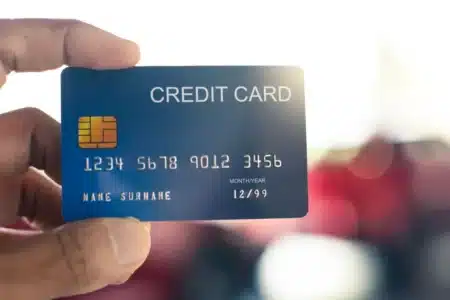 Adieu le code à 4 chiffres : votre carte bancaire change de méthode d'authentification, et les banquiers confirment que c'est irréversible
