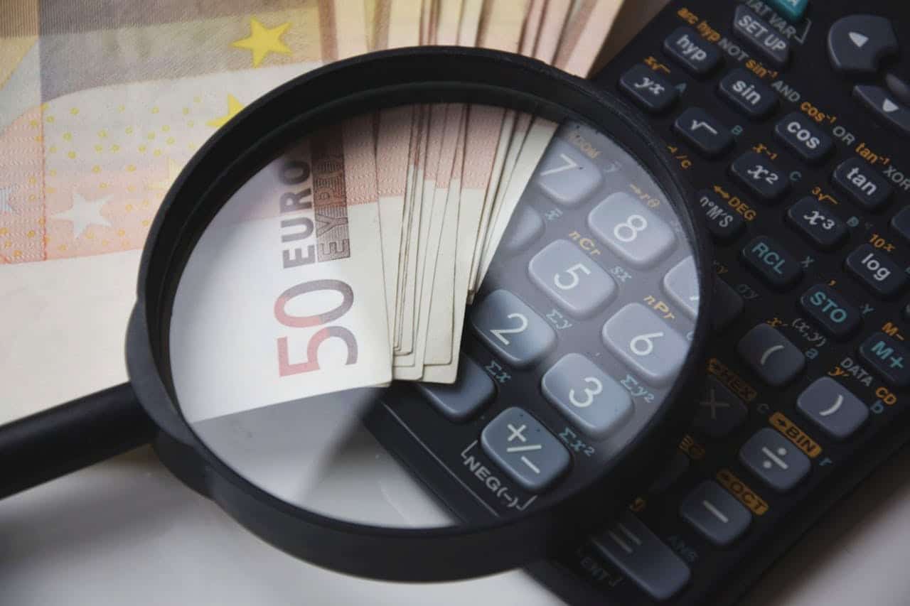 Comptes publics : des économistes incitent à des efforts importants pour éviter que la dette explose