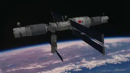 Un an en orbite sans retour possible : la Chine prépare la mission spatiale la plus longue de son histoire