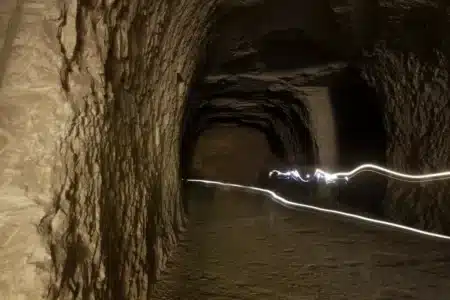 Ce tunnel de 600 mètres entre le Mexique et la Californie avait l'électricité, la ventilation et un rail : il servait au trafic de cocaïne