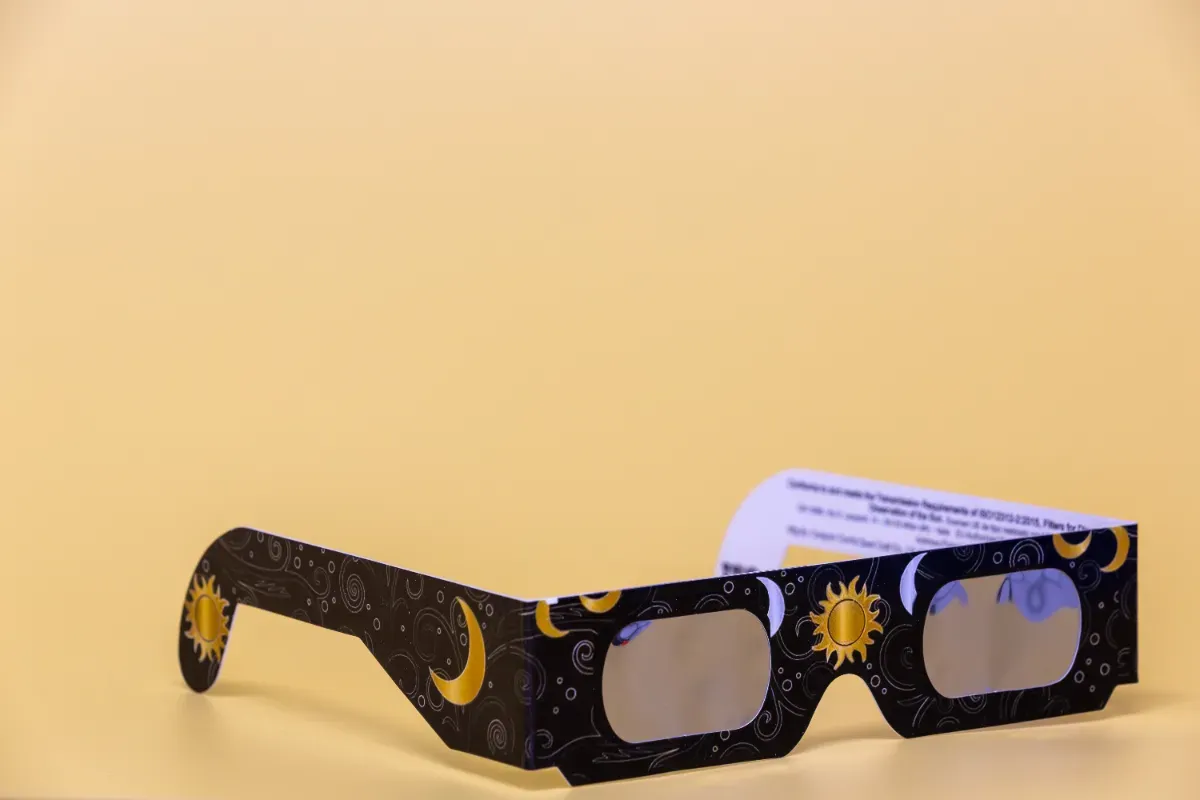 Où trouver les vraies lunettes de protection pour observer l'éclipse du 12 août 2026 ?