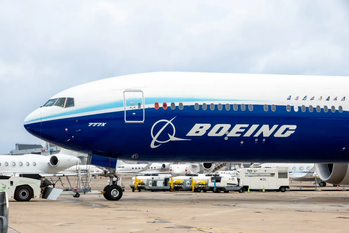 Emirates refuse ses dix premiers Boeing 777X après six ans de retard : « Heinz pourrait être intéressé, pour en faire des boîtes de haricots »