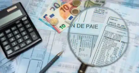 Pourquoi un salarié français moyen travaille 202 jours par an pour financer impôts et cotisations, un record dans toute l'Union européenne